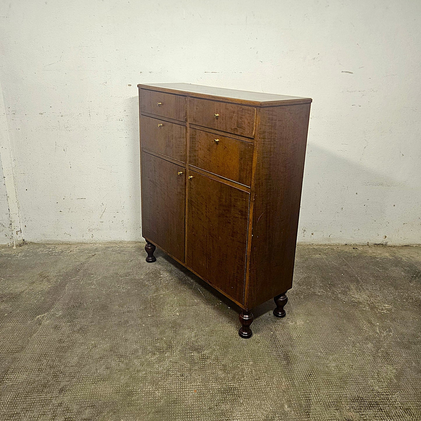 Piccola credenza anni '60