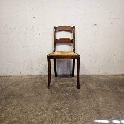 Sedia in stile rustico