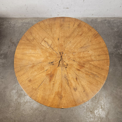 Tavolino rotondo in noce