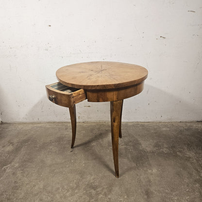 Tavolino rotondo in noce