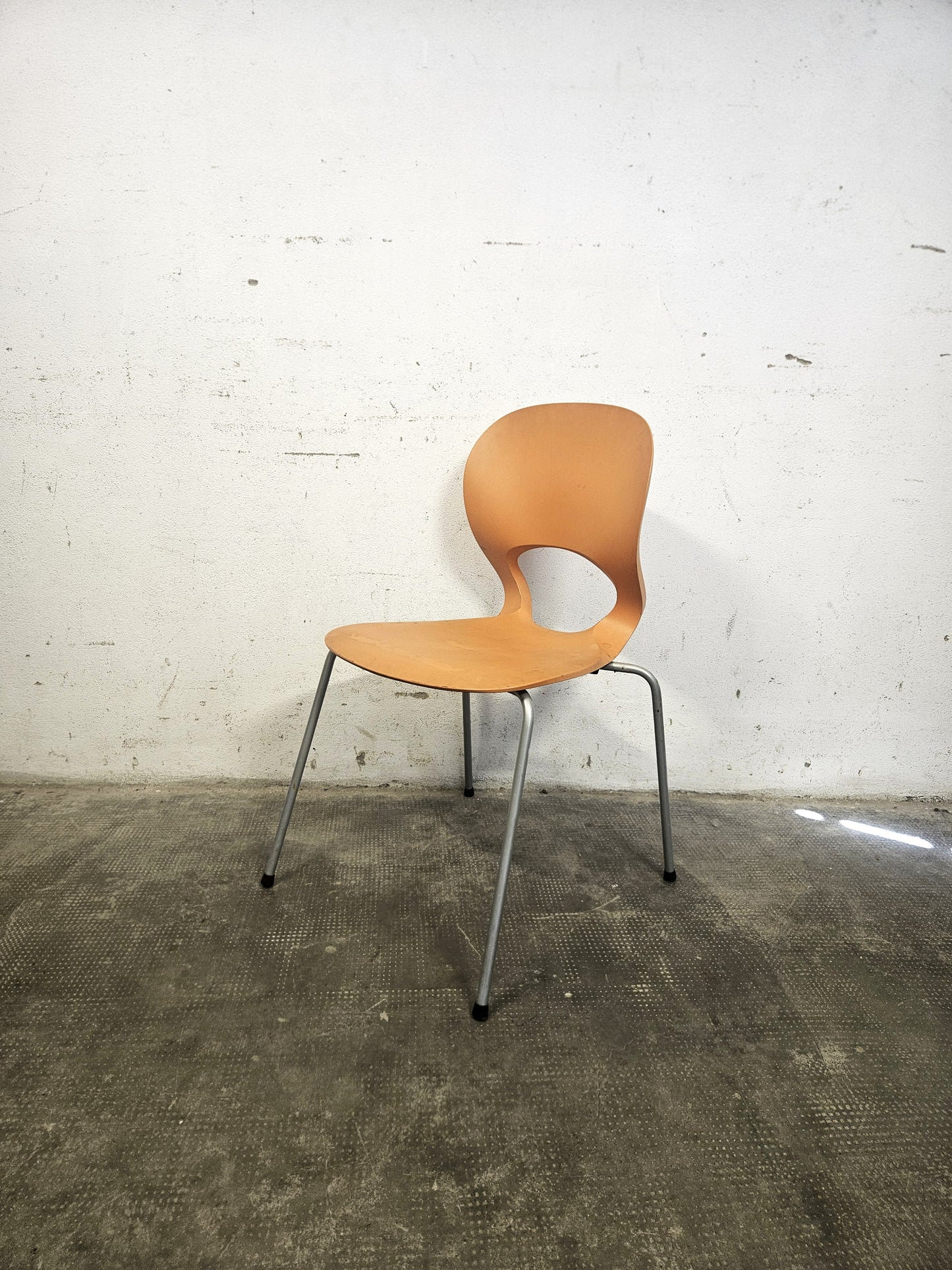 Sedia Pikaia di Kristalia (Arancione)