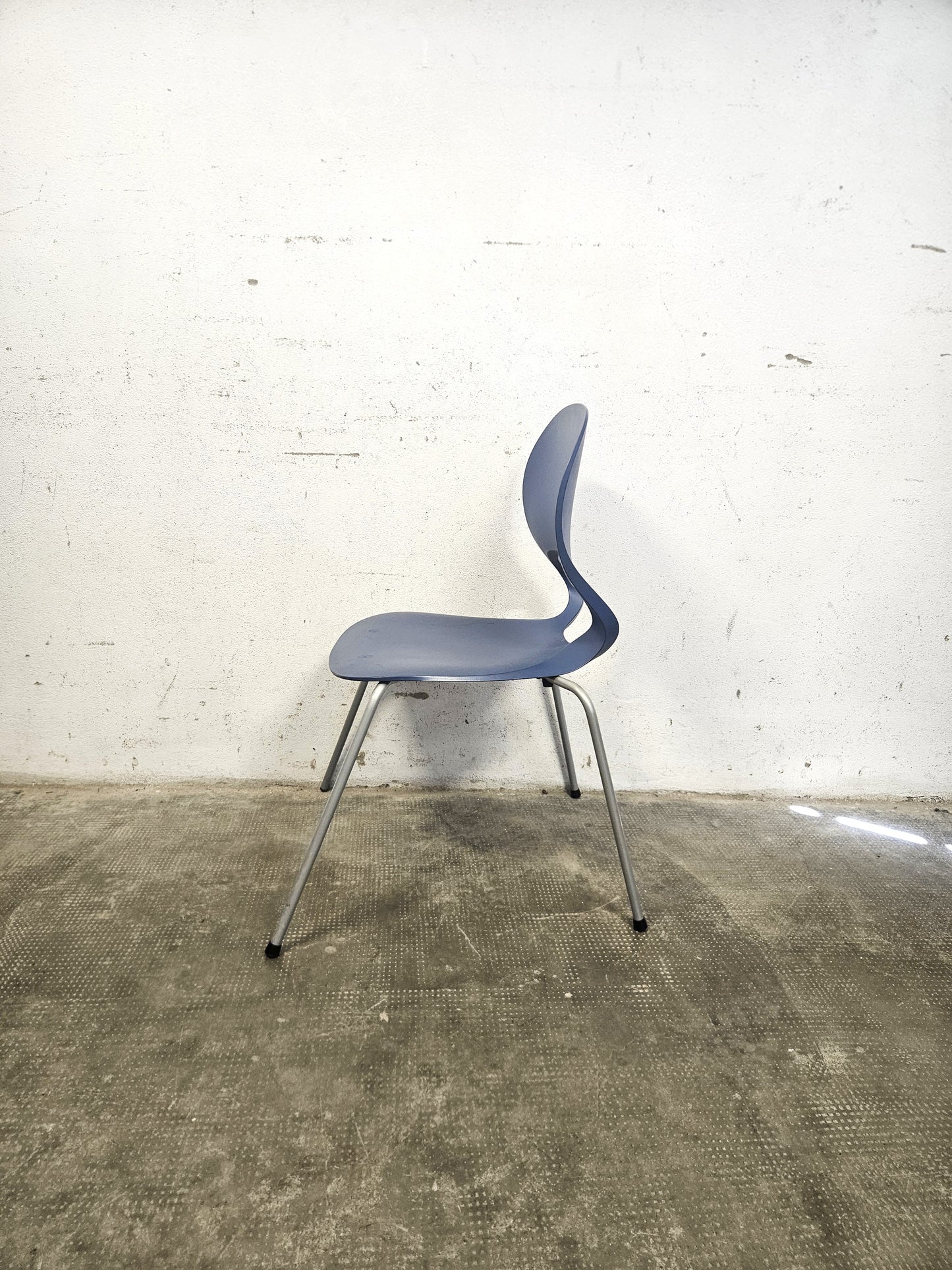 Sedie Pikaia di Kristalia (Blu)