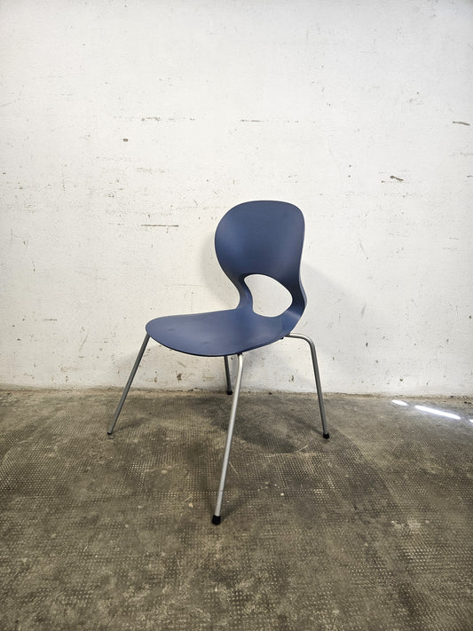Sedie Pikaia di Kristalia (Blu)