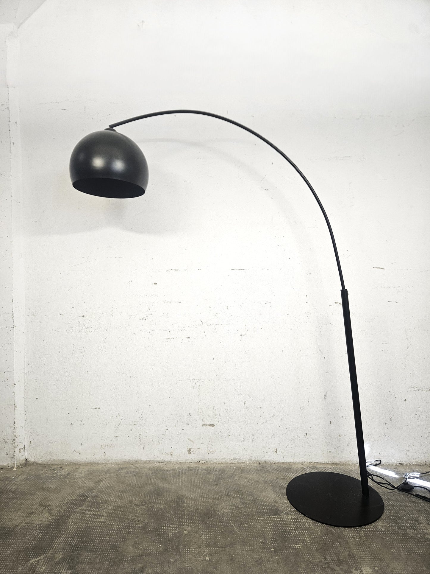 Lampada da Terra ad Arco