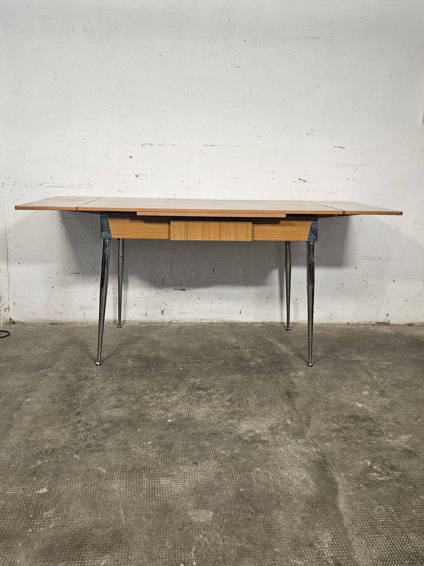 Tavolo da Pranzo con INserti Vintage Anni '60/'70