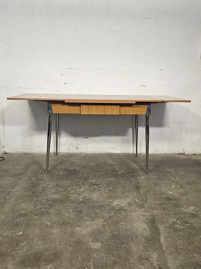 Tavolo da Pranzo con INserti Vintage Anni '60/'70