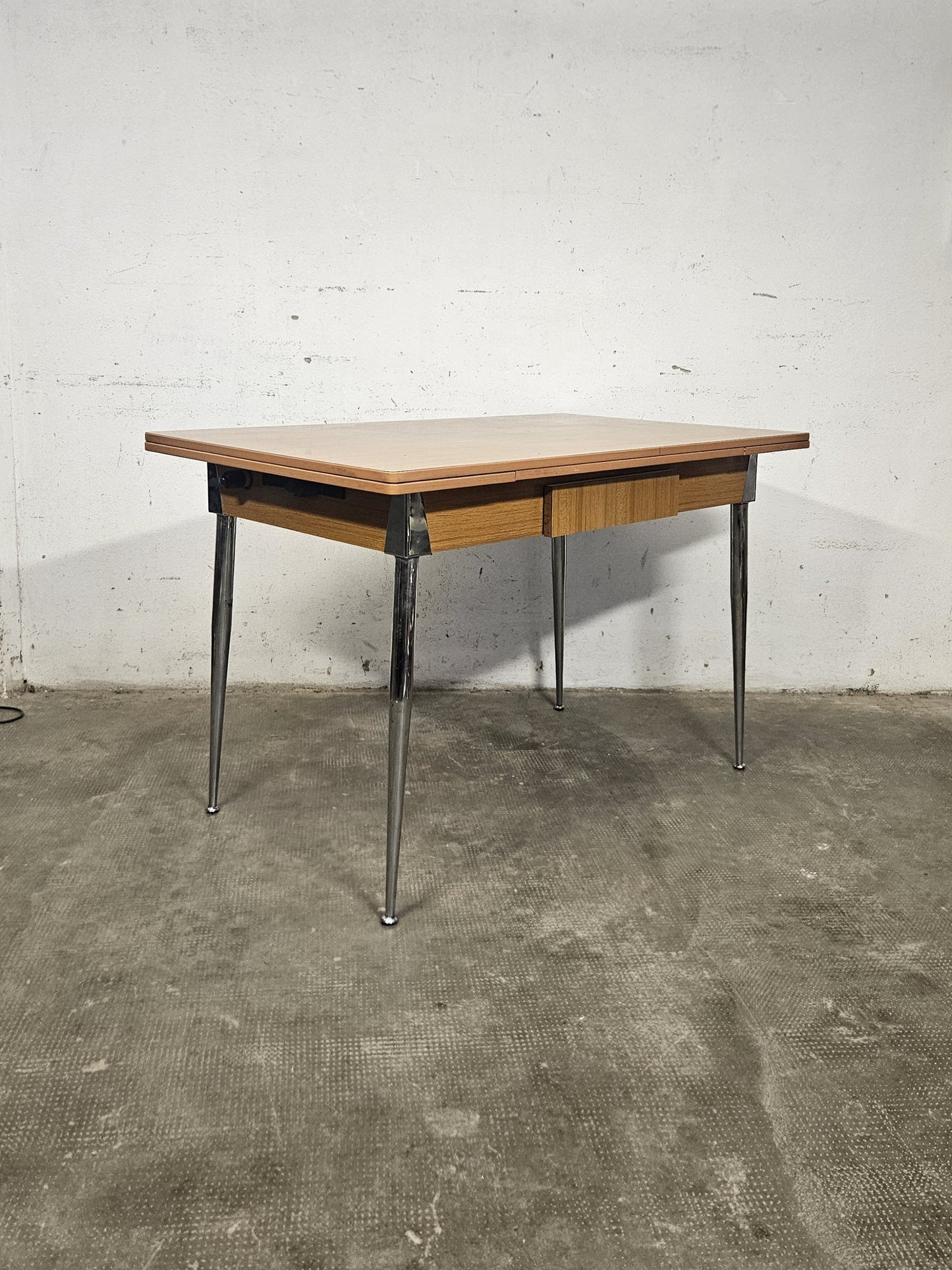 Tavolo da Pranzo con INserti Vintage Anni '60/'70