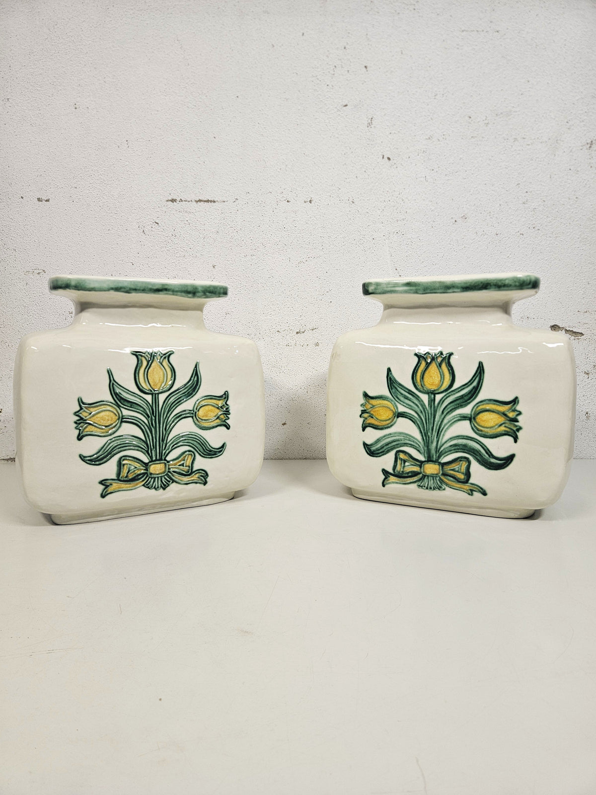 Coppia di Vasi Vintage Anni '70-'80 in Ceramica Thun