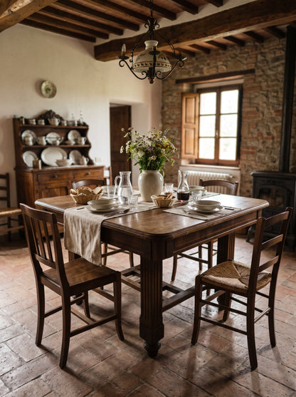 Tavolo Antico Quadrato in Legno Massello